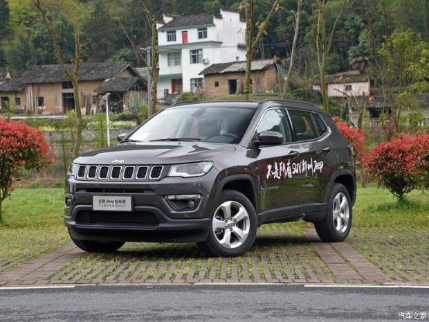 广汽菲克jeep 指南者 2019款 220t 自动家享四驱版